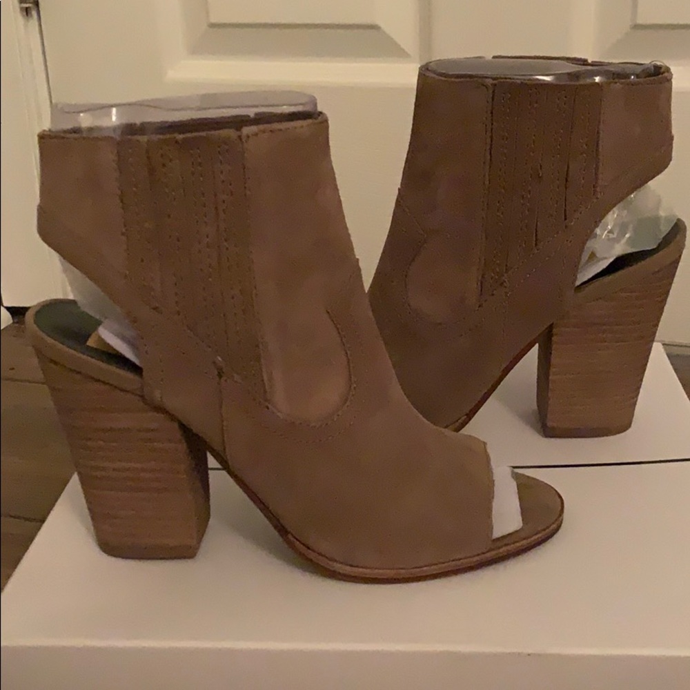 Dolce Vita Pasha Ankle Bootie